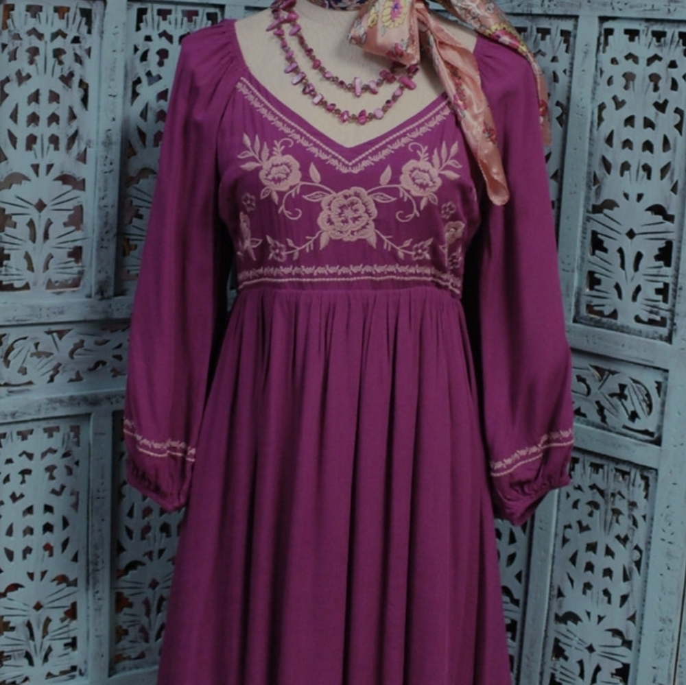 Savanna Jane Pink Long Sleeve Enbroidered Short Dress